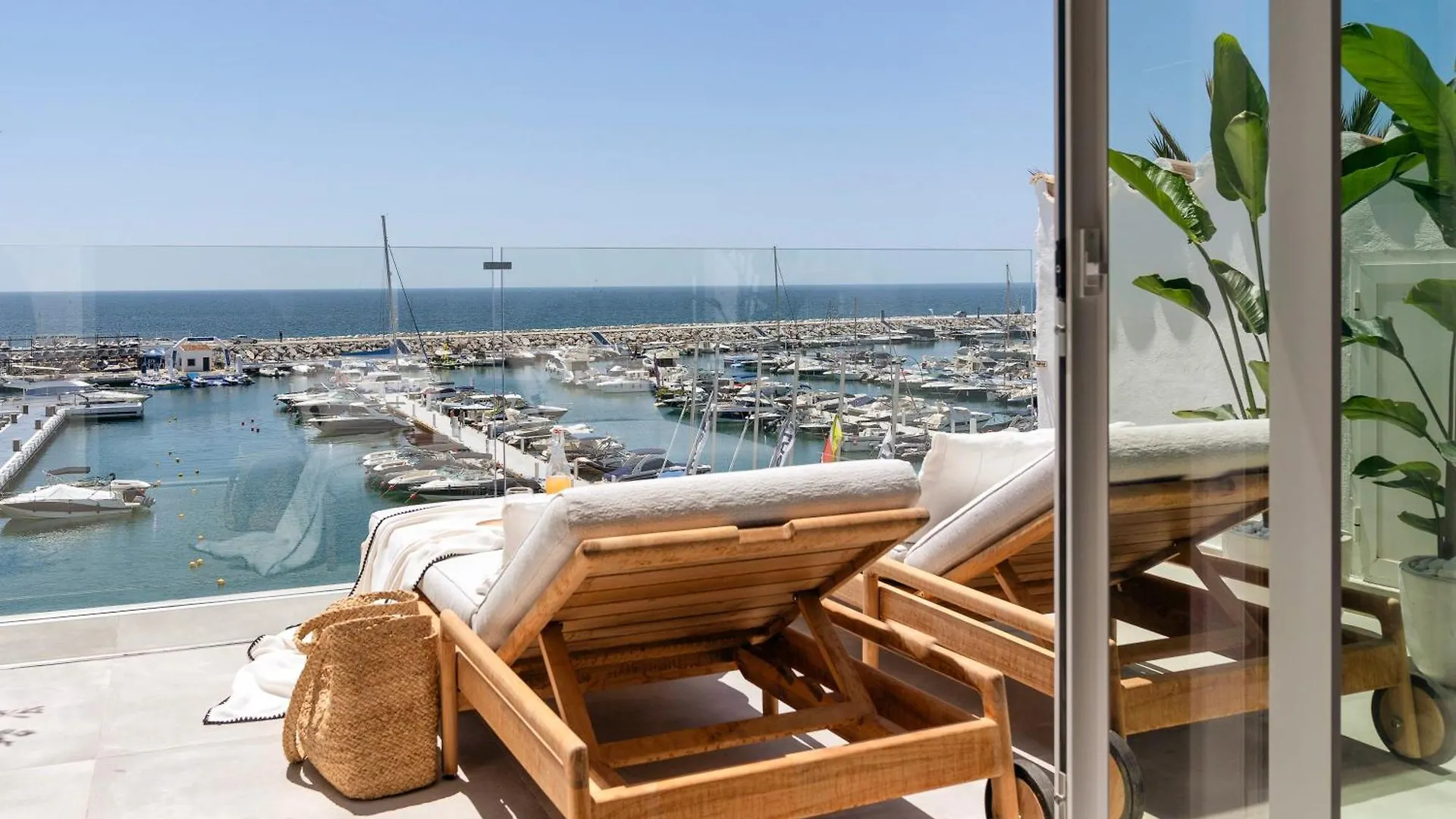 Apartamento 224 -Luxury Selection- Puerto Banus Marbella Front Line Duplex Penthouse