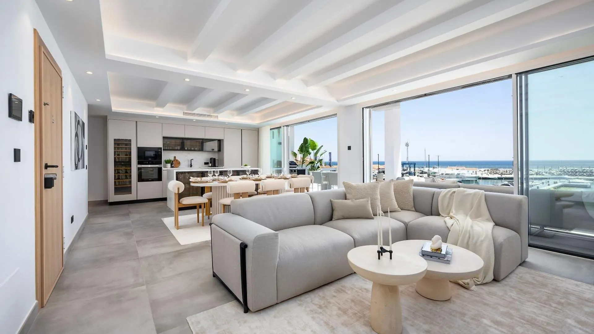 Apartamento 224 -Luxury Selection- Puerto Banus Marbella Front Line Duplex Penthouse