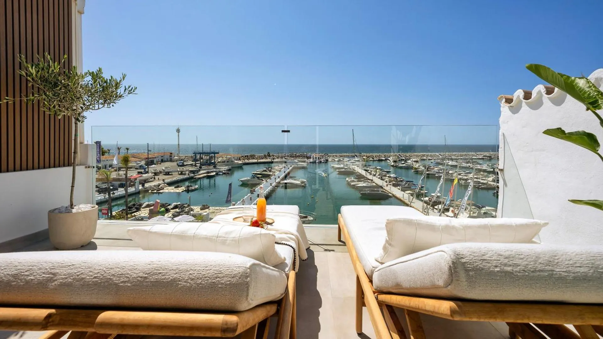 شقة 224 -Luxury Selection- Puerto Banus Marbella Front Line Duplex Penthouse